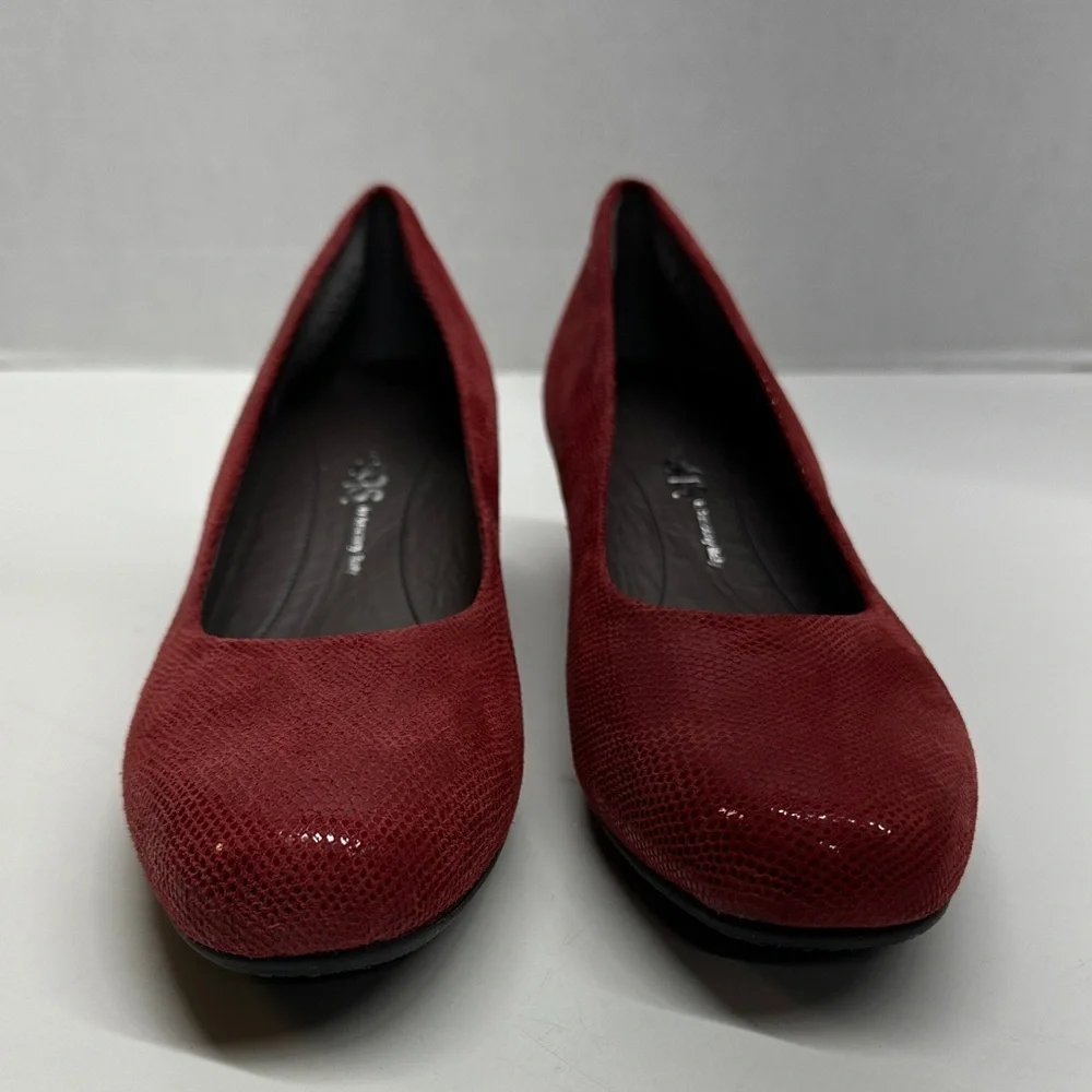 SAS Sofia Wedges Dress Pumps Shoes Snakeskin Leather Red New Size 8.5 Narrow